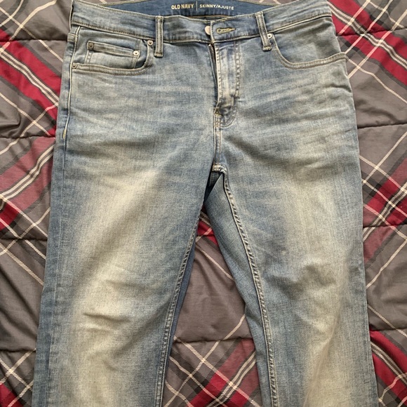 Old Navy Skinny Jeans. - Picture 1 of 2